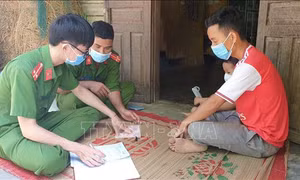 Vượt khó thực hiện cấp căn cước công dân cho người dân tộc thiểu số