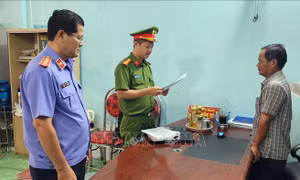 Bắt tạm giam Trưởng văn phòng công chứng An Biên