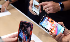 'Quả táo khuyết' chuẩn bị cập nhật hệ điều hành iOS và Apple Watch