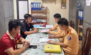 Xử phạt hai tài xế xe khách gây bức xúc trên mạng xã hội