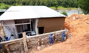 Chiến dịch Quang Trung, sức mạnh của lòng dân - Bài 2: Vượt nắng, thắng mưa xây giấc mơ giữa đại ngàn