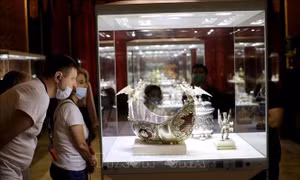 Nga: Bảo tàng kim hoàn Faberge thu hút khách mùa EURO