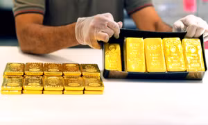 Giá vàng thế giới vẫn trên mức 1.800 USD/ounce phiên 7/7