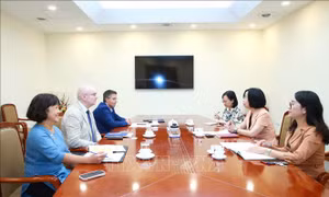 Đẩy mạnh quan hệ hợp tác giữa TTXVN và Chính phủ Cộng đồng người Bỉ nói tiếng Pháp