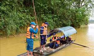 Vụ lật đò tại Tuyên Quang: Tìm thấy thi thể cháu bé cách hiện trường 3 km