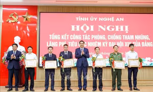 Phòng, chống tham nhũng gắn với công tác xây dựng, chỉnh đốn Đảng