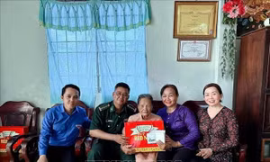  Tri ân người có công với cách mạng, lan tỏa nghĩa tình quân - dân