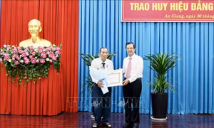 79 năm Cách mạng tháng Tám và Quốc khánh 2/9: Sắt son niềm tin với Đảng