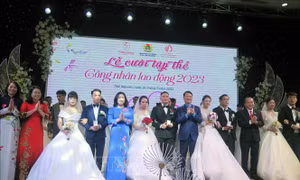 Thái Nguyên: Tổ chức lễ cưới tập thể cho 17 cặp đôi công nhân lao động
