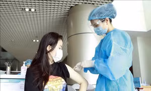 Quỹ vaccine phòng COVID-19 nhận được hơn 8.692 tỷ đồng