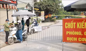 Chính phủ được ban hành Nghị quyết có một số nội dung khác luật để phòng, chống COVID-19