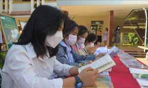 Ngày Sách và Văn hóa đọc Việt Nam 2022: Khẳng định tầm quan trọng của sách trong đời sống xã hội