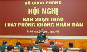 Nghiên cứu hoàn thiện dự án Luật Phòng không nhân dân