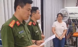 Tạm giữ đối tượng kinh doanh online trốn thuế với doanh thu hơn 800 tỷ đồng