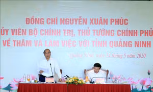 Thủ tướng: Quảng Ninh không được 'thỏa mãn non' với thành tích đạt được