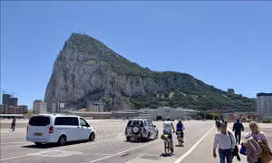 Tây Ban Nha, EU đề xuất duy trì biên giới trên bộ mở với Gibraltar