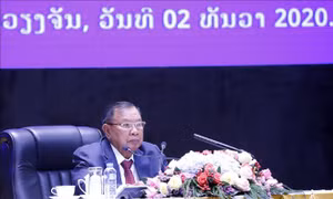 Lào mít tinh trọng thể kỷ niệm 45 năm Quốc khánh và 100 năm Ngày sinh Chủ tịch Kaysone Phomvihane