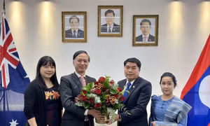 Thúc đẩy đoàn kết, gắn bó Việt - Lào nhân dịp Tết cổ truyền Lào
