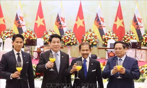 Chủ tịch nước Lương Cường chủ trì chiêu đãi cấp nhà nước Quốc vương Brunei