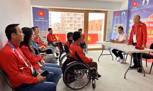 Paralympic 2024: Ấm lòng tình cảm người Việt tại Pháp dành cho VĐV khuyết tật Việt Nam
