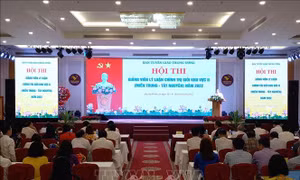 Nâng cao trình độ cho đội ngũ giảng viên lý luận chính trị cấp huyện