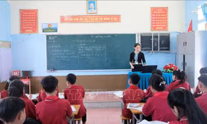 'Đòn bẩy' nâng chất lượng giáo dục phổ thông vùng đặc biệt khó khăn