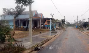 Ổn định đời sống cho người dân ở khu tái định cư cao tốc Cam Lộ - La Sơn