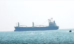 Bộ đội Biên phòng hỗ trợ y tế kịp thời cho thuyền viên gặp nạn trên tàu hàng