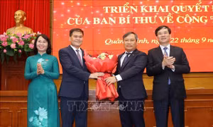 Ông Bùi Văn Khắng được bầu giữ chức Chủ tịch UBND tỉnh Quảng Ninh