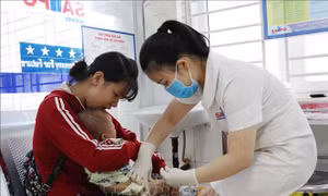 Đắk Lắk khan hiếm cục bộ vắc xin 6 trong 1 do nhu cầu tăng đột biến