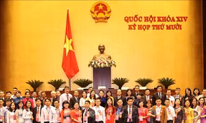 Chủ tịch Quốc hội gặp mặt 183 nhà giáo, cán bộ quản lý giáo dục tiêu biểu