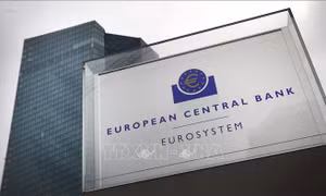ECB mở đường cho khả năng cắt giảm lãi suất