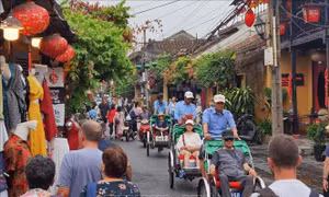 Thay đổi tư duy để du lịch trở thành động lực tăng trưởng mới của đất nước