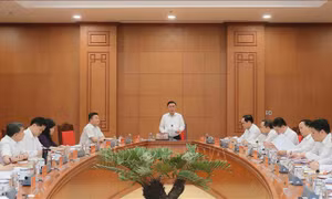 Đảm bảo nguồn lực bền vững cho y tế, giảm gánh nặng tài chính cho người dân
