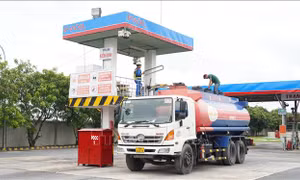 Thủ tướng Chính phủ chỉ đạo triển khai các giải pháp bảo đảm cung ứng xăng dầu