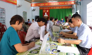 'Nâng cấp' năng lực số cho chính quyền địa phương 2 cấp