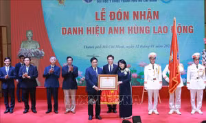 Trường Đại học Y dược TP Hồ Chí Minh đón nhận danh hiệu AHLĐ thời kỳ đổi mới
