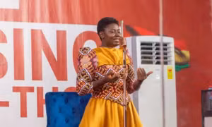Doanh nhân Ghana hy vọng lập kỷ lục thế giới với màn ca hát liên tục trong gần 127 giờ