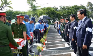Truy điệu, an táng 156 hài cốt liệt sỹ hy sinh tại Campuchia