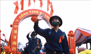 Thanh niên Thủ đô nô nức lên đường tòng quân