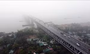 Hà Nội chi hơn 12 tỷ đồng sửa chữa hai đầu cầu Thăng Long