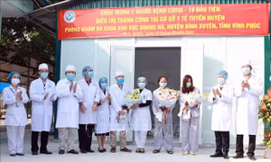 Chuyện về những 'chiến binh áo trắng' ở vùng dịch Bình Xuyên