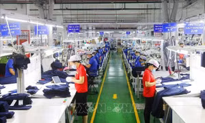 Gỡ khó cho người lao động giãn việc, nghỉ việc