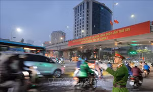 Phân luồng, điều tiết giao thông bảo đảm an ninh, an toàn phục vụ Đại hội Đảng