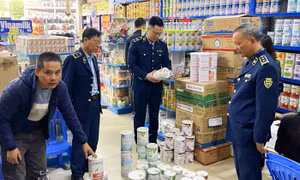 Mập mờ nguồn gốc sữa - Bài cuối: Cần vá ngay lỗ hổng quản lý​​
