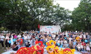 Tết Trung thu đầm ấm của các bé Việt Nam trên đảo xa xôi nước Nhật