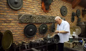 Miệt mài giữ hồn văn hóa dân tộc Thái