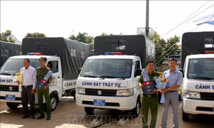 Trang bị xe ô tô chuyên dụng góp phần đảm bảo an ninh trật tự ở Bình Thuận