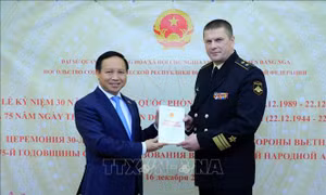 Kỷ niệm Ngày thành lập QĐND và Công bố Sách Trắng Quốc phòng Việt Nam tại LB Nga