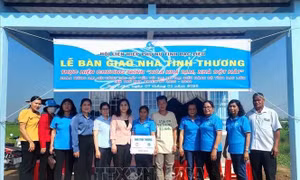 Tết ấm áp trong những ngôi nhà mới